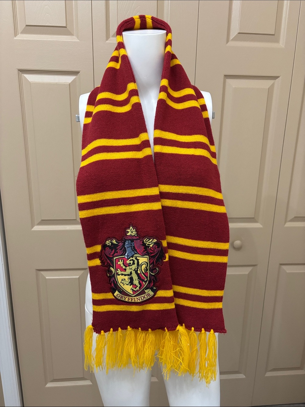 HARRY POTTER Gryffindor scarf